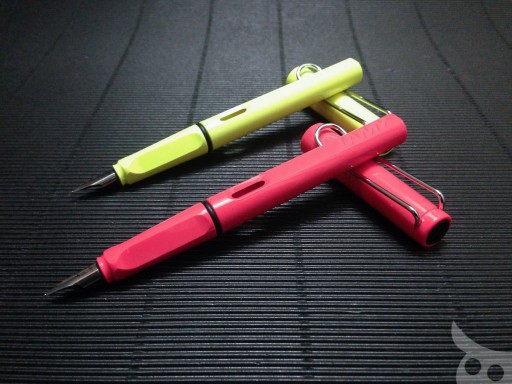 Lamy Neon Coral-08